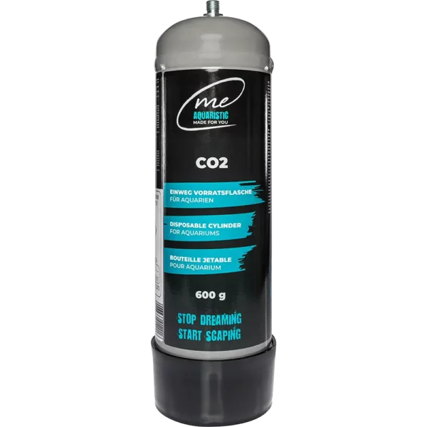 Me CO2 Einweg-Flasche 600g aus recycelbarem Metall für eine unkomplizierte CO2-Versorgung im Aquarium.